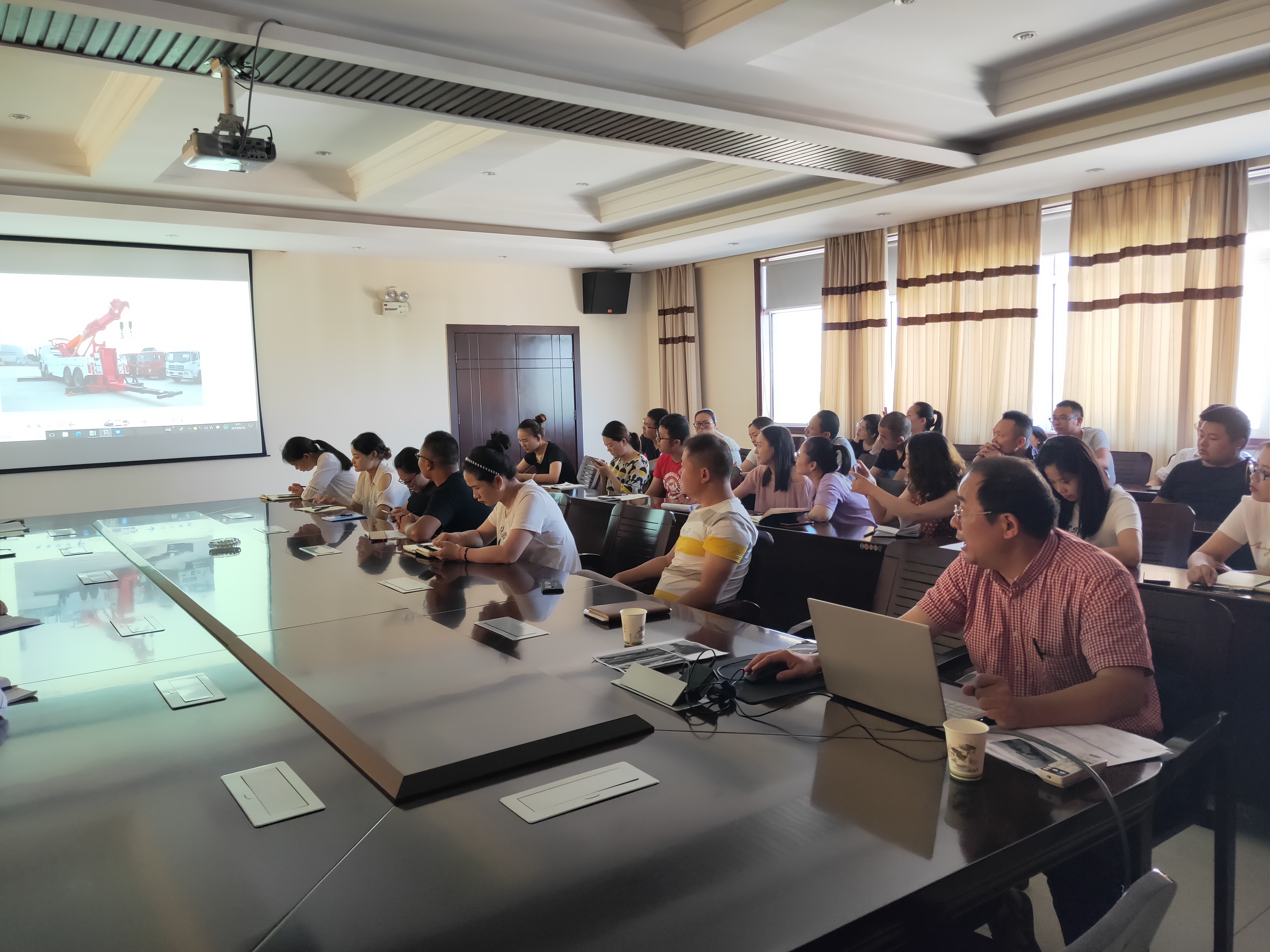 解析新產品知識，了解優(yōu)勢性能